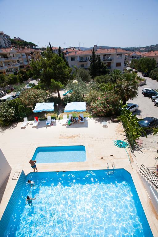 Yalcinkaya Apart Hotel Çeşme Buitenkant foto