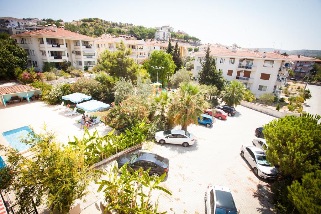 Yalcinkaya Apart Hotel Çeşme Buitenkant foto