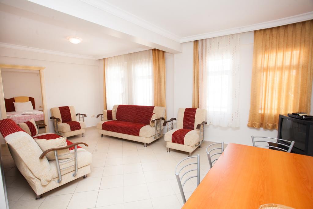 Yalcinkaya Apart Hotel Çeşme Buitenkant foto
